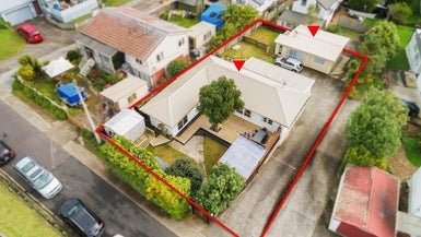 1/934 East Coast Road, Northcross, Auckland - Carousel 1