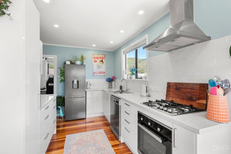 1/15 Fleet Street, Naenae, Lower Hutt - Carousel 2