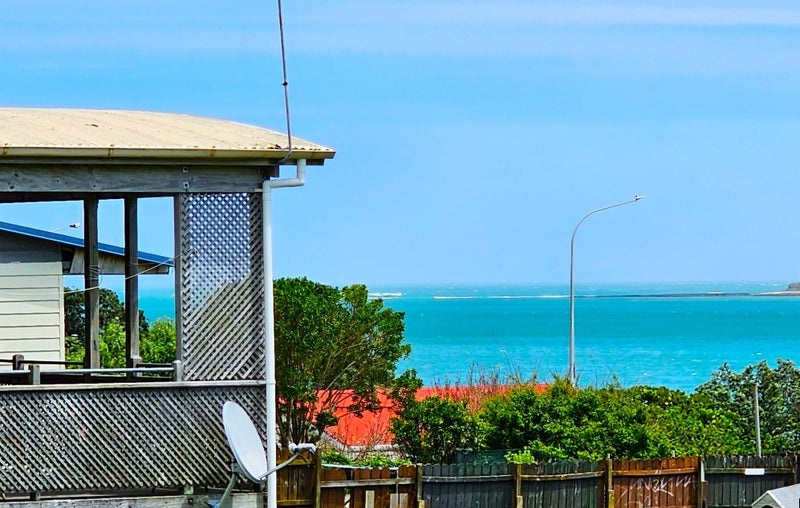 61 Fairlie Crescent, Opononi - Carousel 2