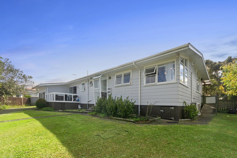 31 Harmel Road, Glendene, Auckland - Carousel 1