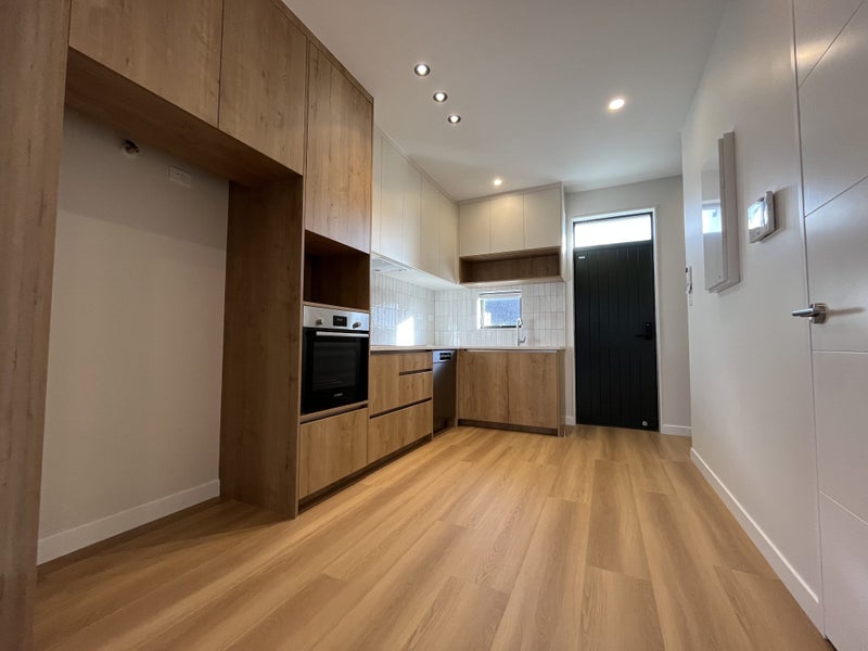 31 Kuaha Road, Massey, Auckland - Carousel 2