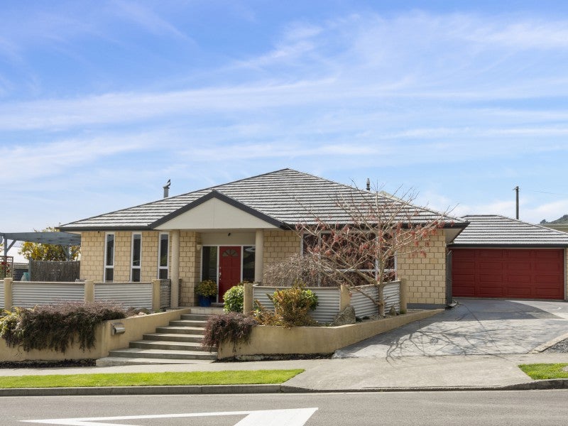 2 Nautique Place, Waikawa, Picton - Carousel 1