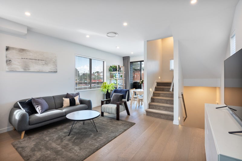 67E Lake Road, Devonport, Auckland - Carousel 2