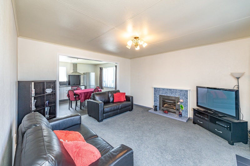 21 Omori Place, Castlecliff, Whanganui - Carousel 2