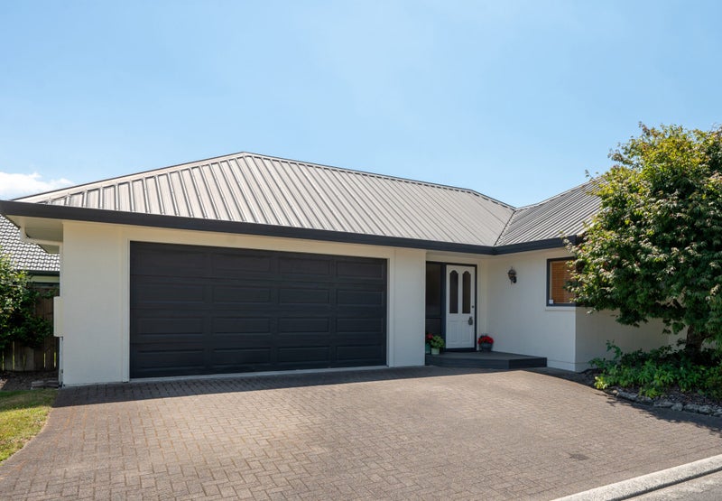 42 Warwick Drive, Lynmore, Rotorua - Carousel 1