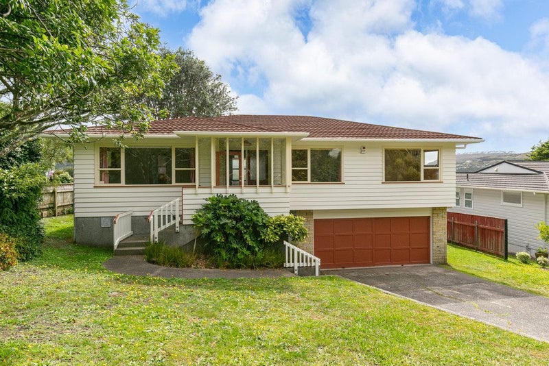 44 Sunrise Boulevard, Tawa, Wellington - Carousel 1