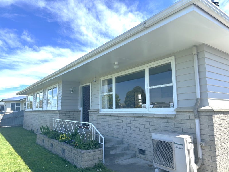 24 Clarence Cox Crescent, Pirimai, Napier - Carousel 1