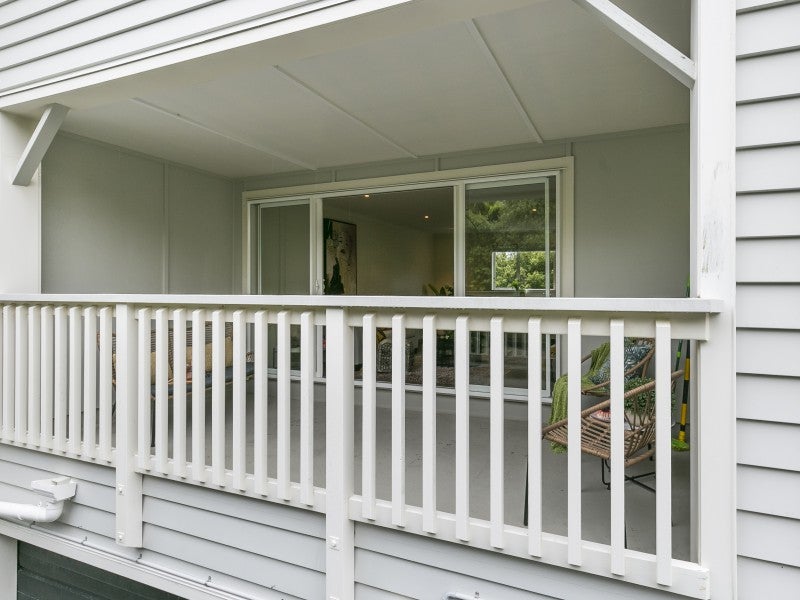 3/57 Simla Crescent, Khandallah, Wellington - Carousel 2