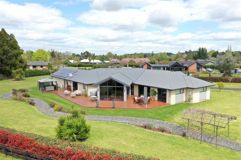 21B Hodge Drive, Tamahere, Hamilton - Carousel 1