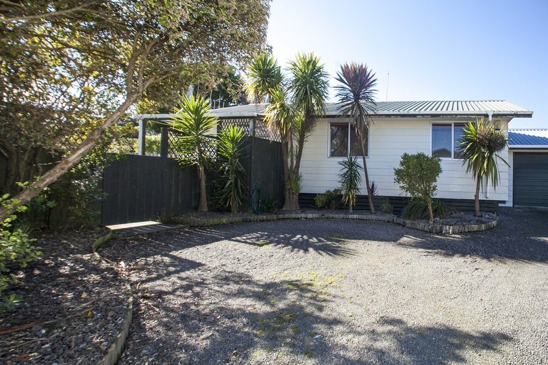 22 Meadowbrook Drive, Cloverlea, Palmerston North - Carousel 13