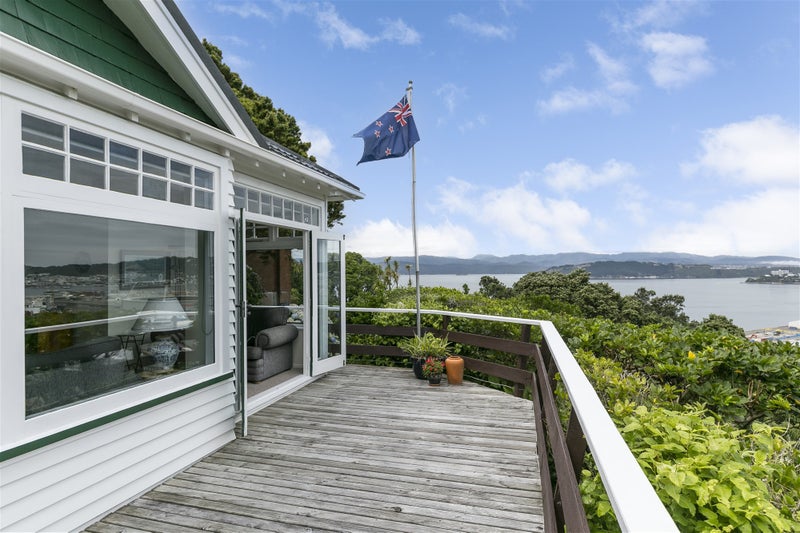 52 Barnard Street, Wadestown, Wellington - Carousel 2