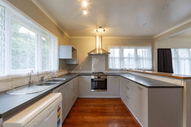 76A Maeroa Road, Maeroa, Hamilton - Carousel 2