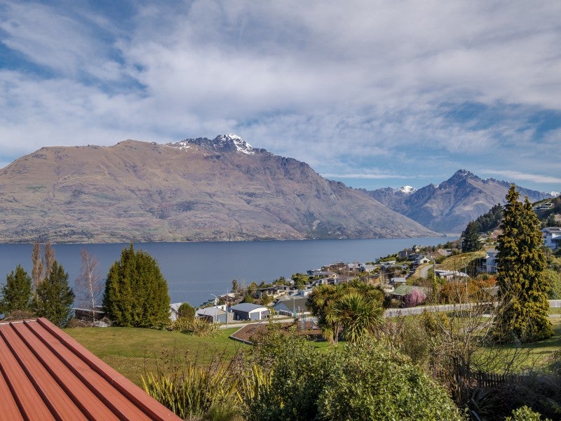 14A Cameron Place, Fernhill, Queenstown - Carousel 11