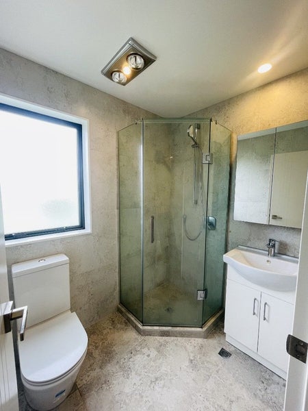 9/1 Sylvan Crescent, Te Atatu South, Auckland - Carousel 8