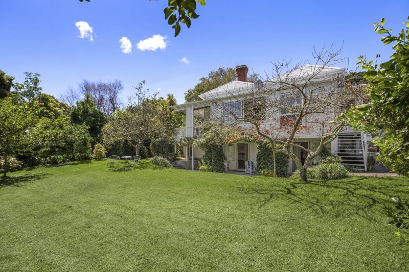 3 Chamberlain Street, Grey Lynn, Auckland - Carousel 21