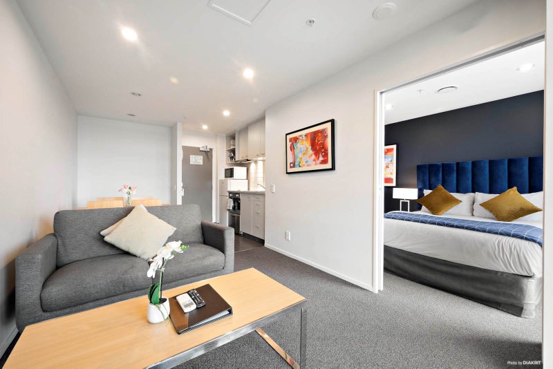 606/17 Osterley Way, MANUKAU, AUCKLAND - Carousel 2