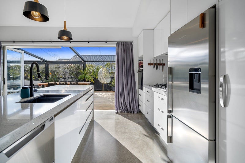 227 Lakes Boulevard, Pyes Pa, Tauranga - Carousel 28