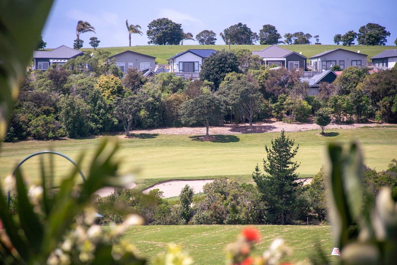 39 Trimaran Drive, Gulf Harbour, Whangaparaoa - Carousel 1