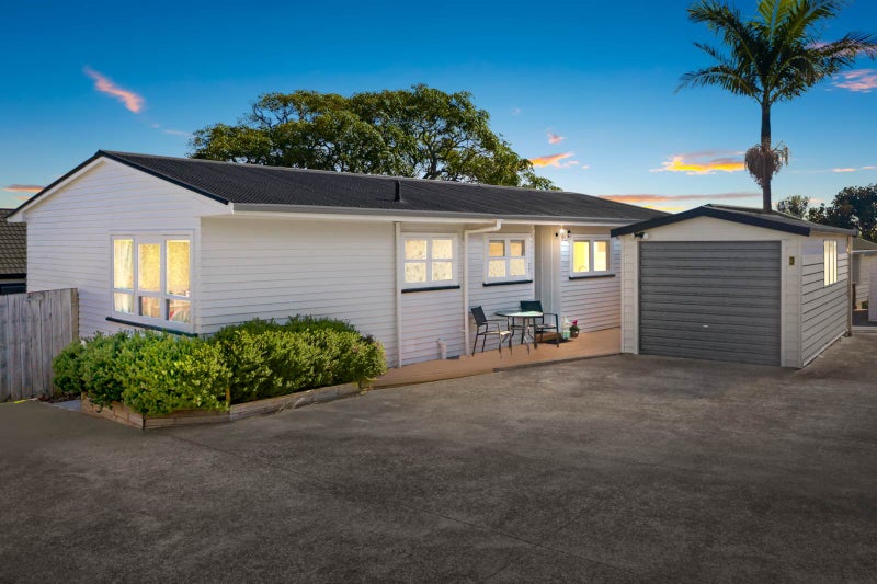 3 Rodney Street, Howick, Auckland - Carousel 1