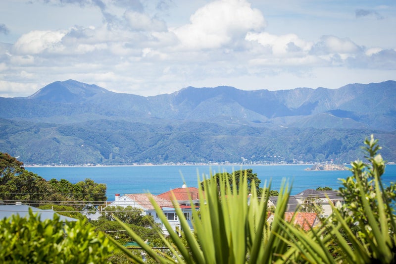 31A Mandalay Terrace, Khandallah, Wellington - Carousel 1
