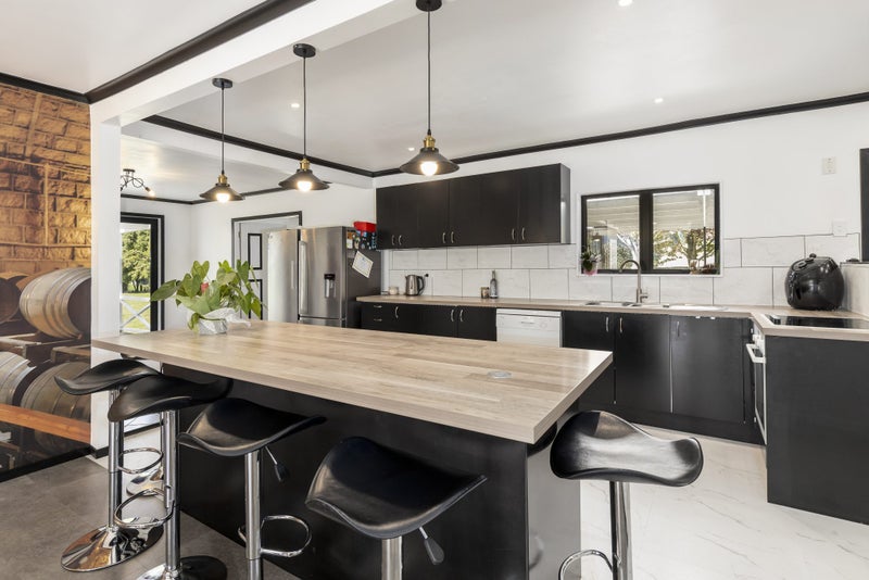 4684 State Highway 63, Blenheim - Carousel 2