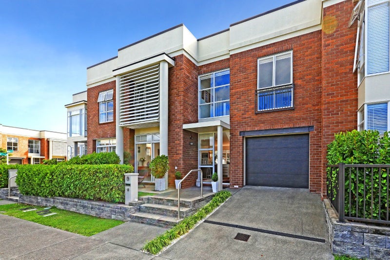 15 Baber Drive, Stonefields, Auckland - Carousel 1
