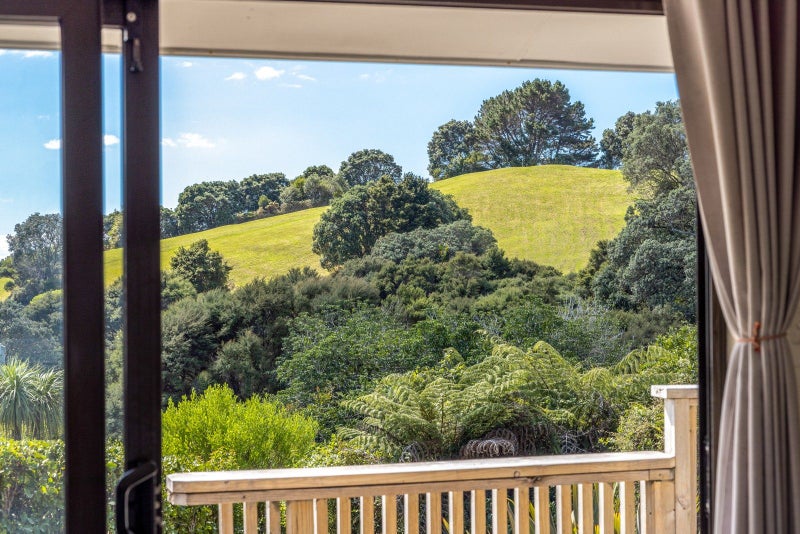 15 Victoria Road, Devonport, Auckland - Carousel 2