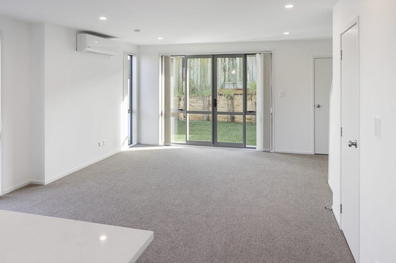 14E Massine Place, Randwick Park, Auckland - Carousel 2