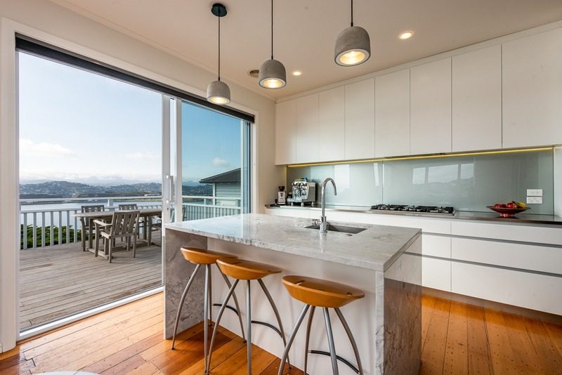 73 Overtoun Terrace, Hataitai, Wellington - Carousel 1
