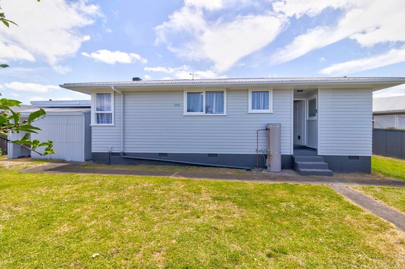 13 Humphreys Place, Mangere, Auckland - Carousel 2