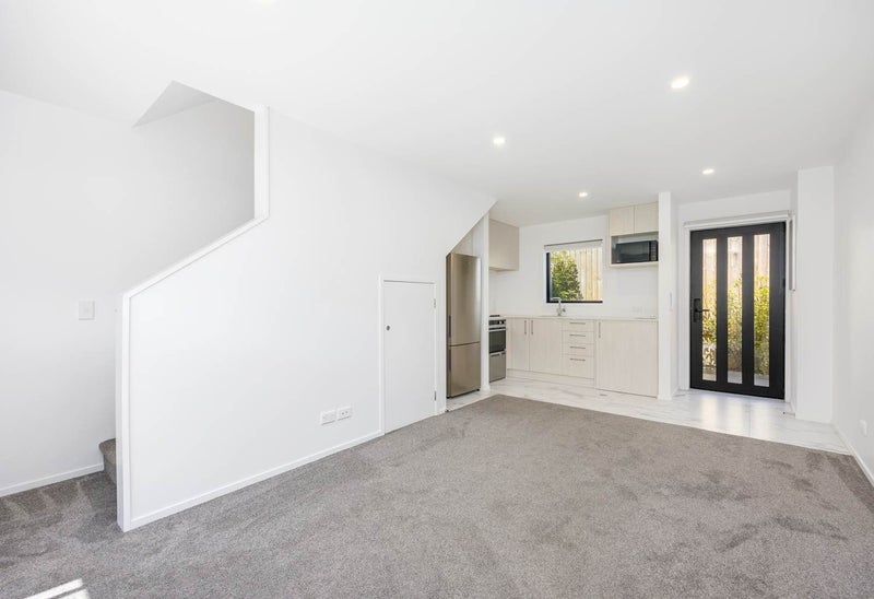 4/32 Sunnymead Road, Glen Innes, Auckland - Carousel 2