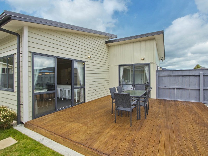 41 Fraser Colman Grove, Wainuiomata, Lower Hutt - Carousel 17