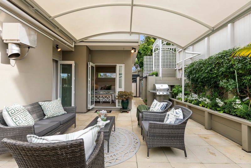 27 Hillsborough Road, Hillsborough, Auckland - Carousel 1
