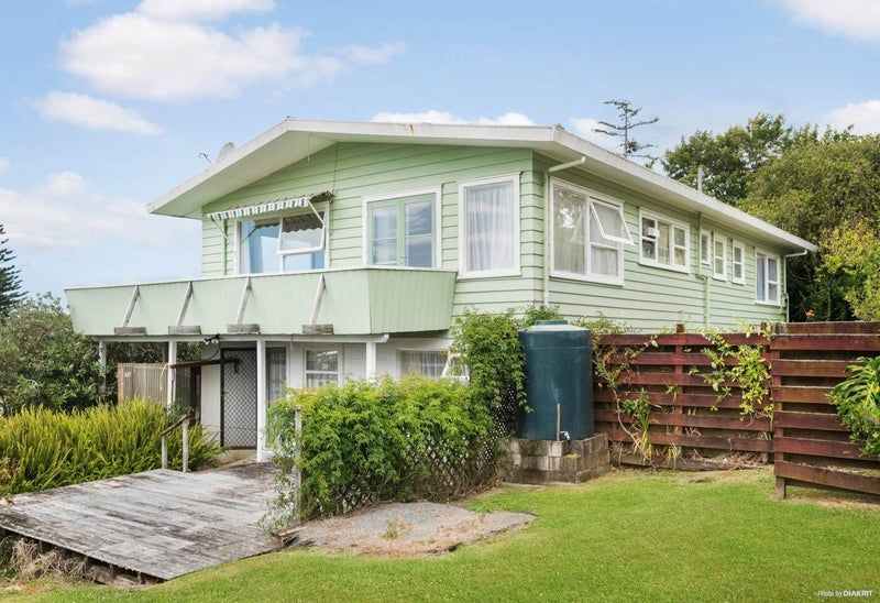 5 Cheryl Place, Hillcrest, Auckland - Carousel 1