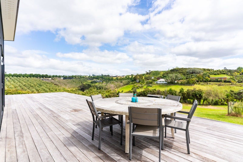399 King Road, Kaiwaka - Carousel 1
