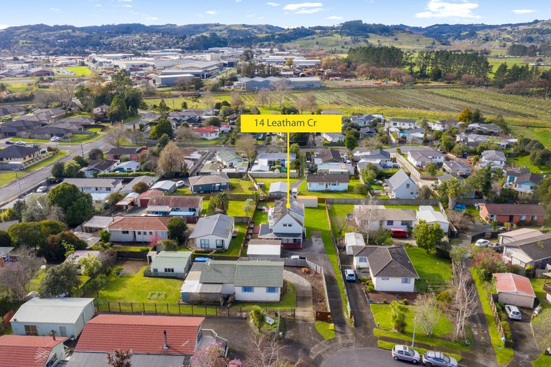 14 Leatham Crescent, Opaheke, Papakura - Carousel 19