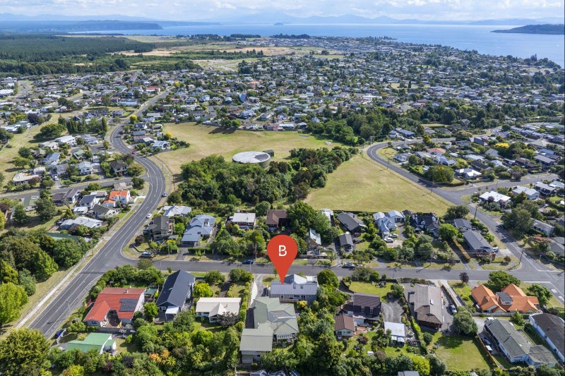 64 Chesham Avenue, Waipahihi, Taupo - Carousel 33
