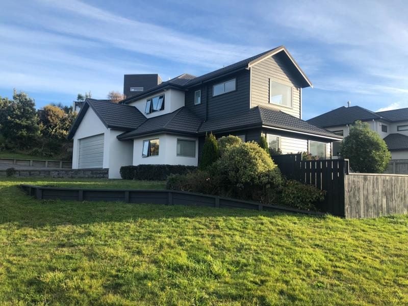 2 Milford Street, Aotea, Porirua - Carousel 1