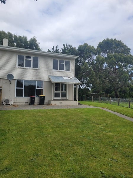 17 Lithgow Place East, Glengarry, Invercargill - Carousel 1