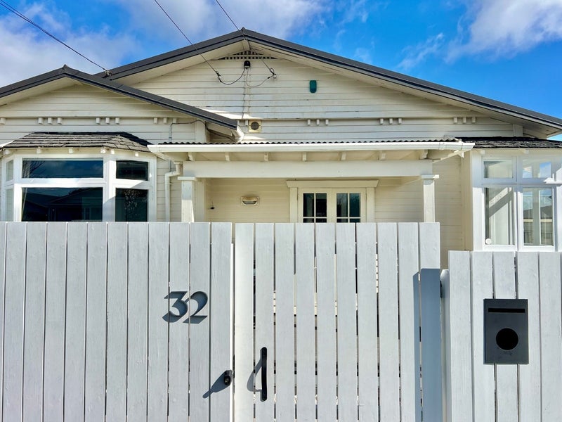 32 Hawea Road, Point Chevalier, Auckland - Carousel 27