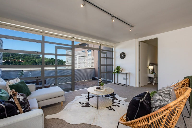 501/20 Hanson Street, Mount Cook, Wellington - Carousel 2