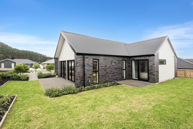 76 Rock Ridge Drive, Te Kamo, Whangārei - Carousel 2