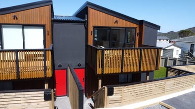 8 Stockden Place, Karori, Wellington - Carousel 1