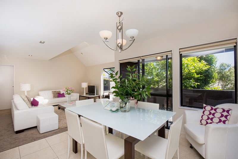 3/1 Peach Parade, Remuera, Auckland - Carousel 1