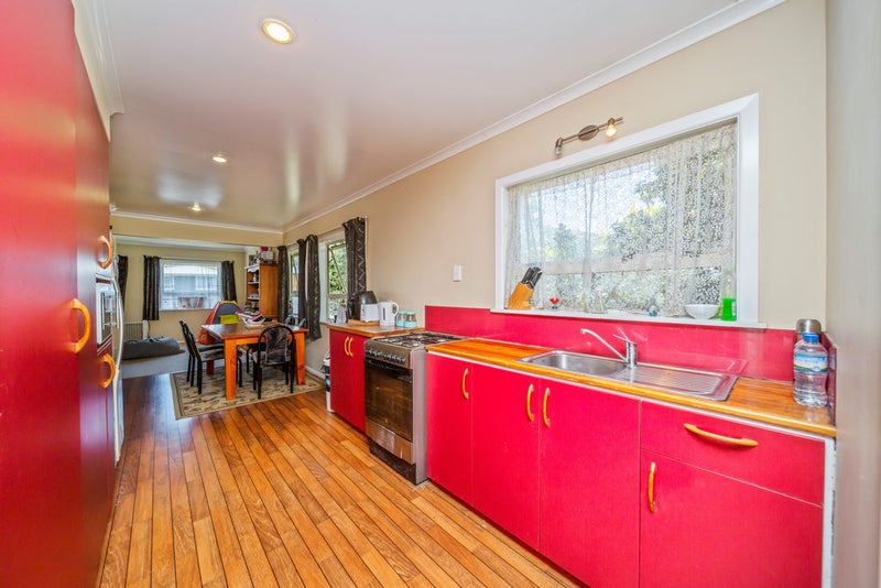 6 Clearmont Crescent, Blagdon, New Plymouth - Carousel 2