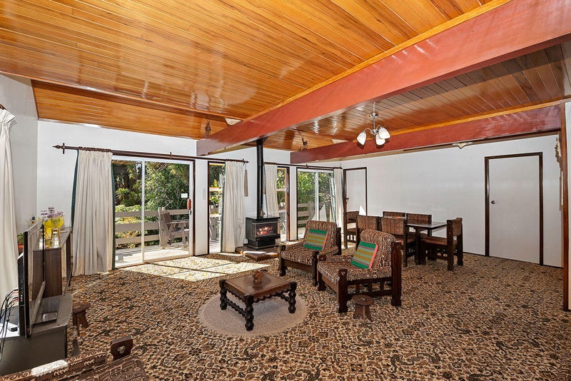 45 Daffodil Street, Titirangi, Auckland - Carousel 2