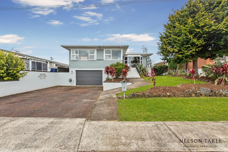 6 Hollinbrigg Place, Manurewa, Auckland - Carousel 1