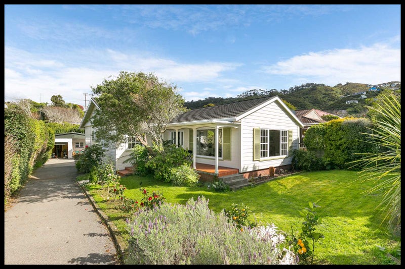 59 Delhi Crescent, Khandallah, Wellington - Carousel 1
