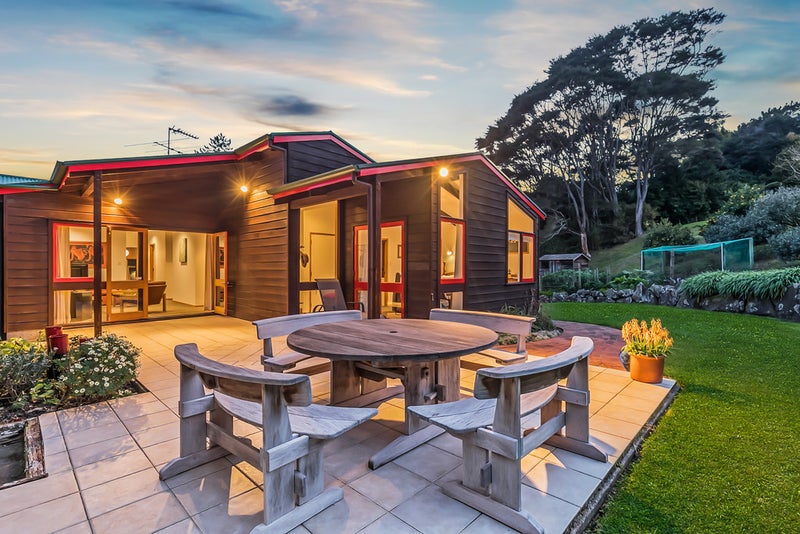 5 Seibel Road, Henderson Valley, Auckland - Carousel 2