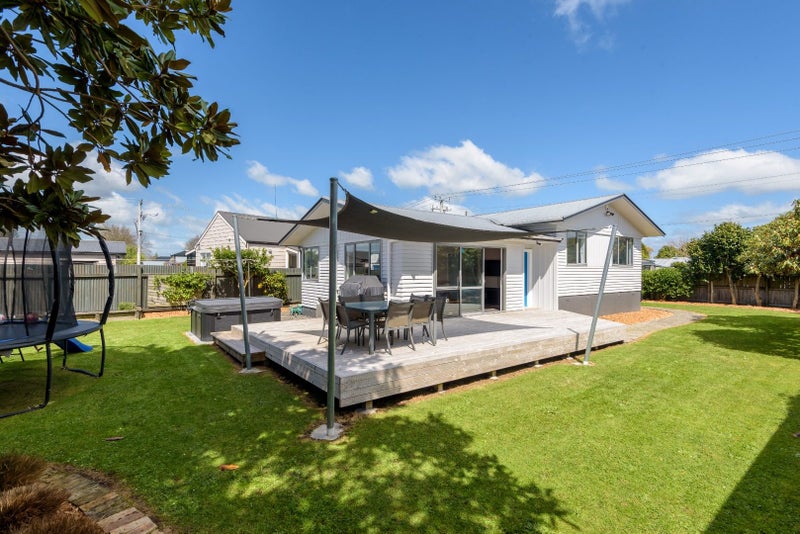 4 Raymond Street, Fairview Downs, Hamilton - Carousel 1